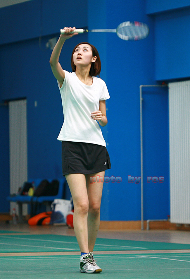 {投注}(泰国羽毛球美女)